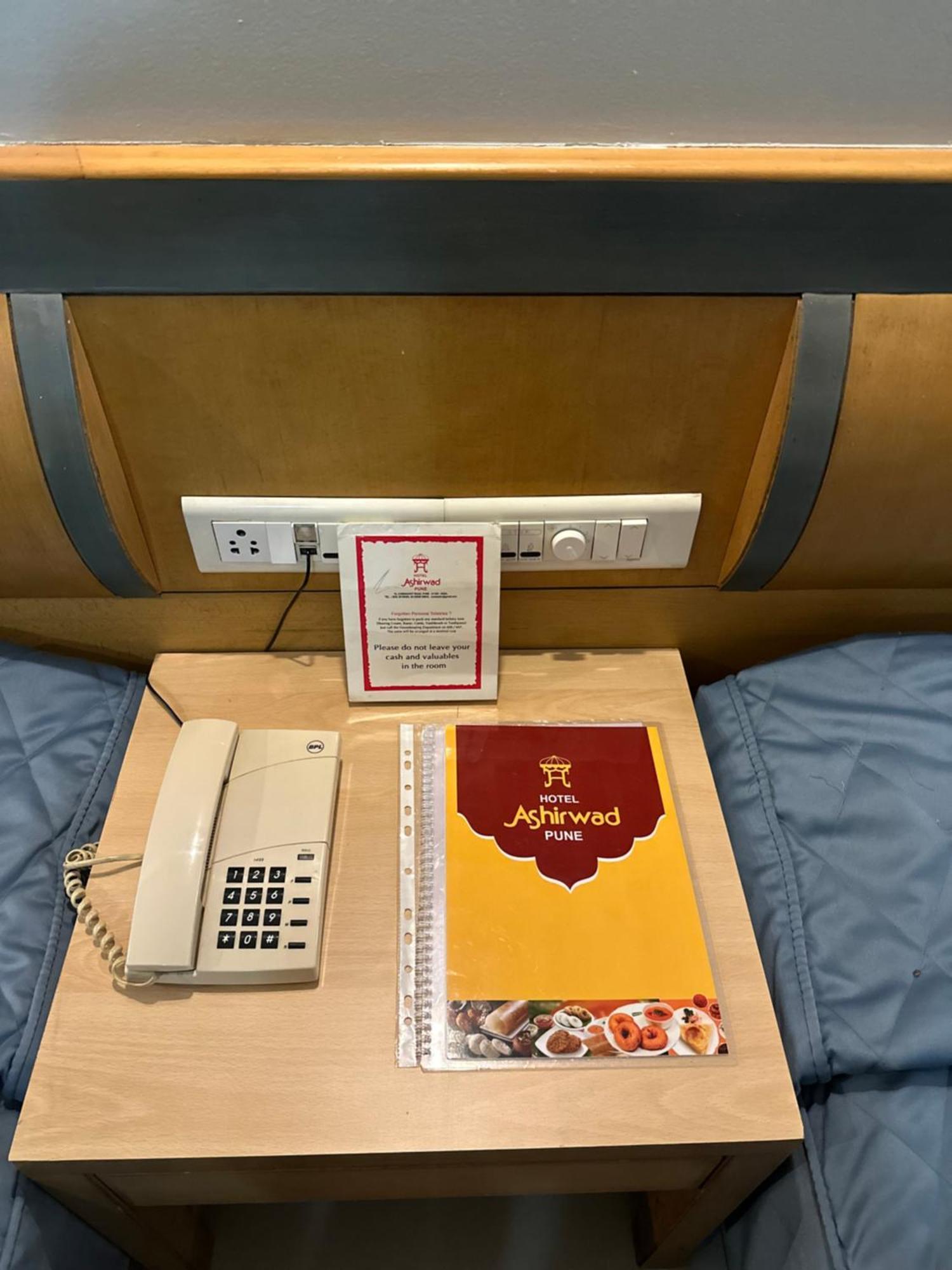 Hotel Ashirwad Pune Ngoại thất bức ảnh