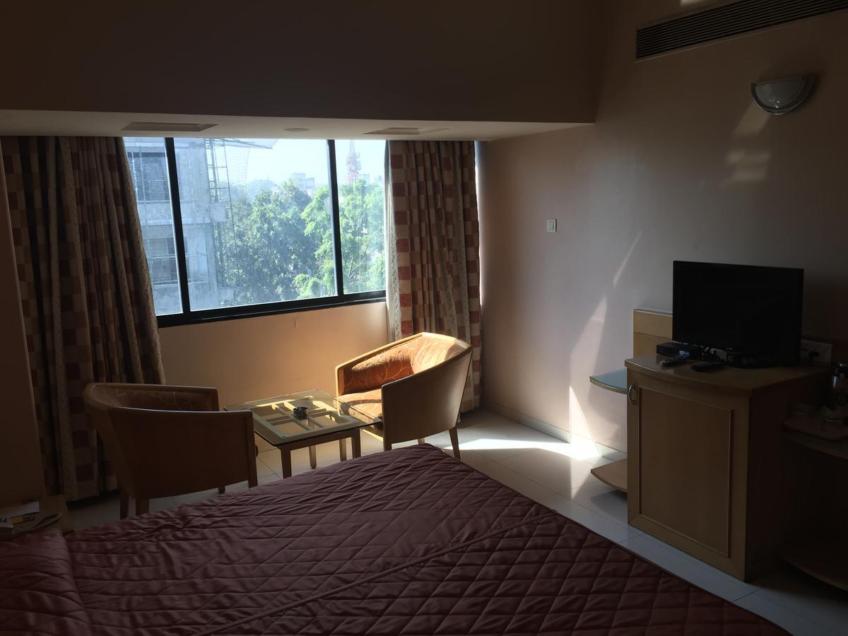 Hotel Ashirwad Pune Ngoại thất bức ảnh