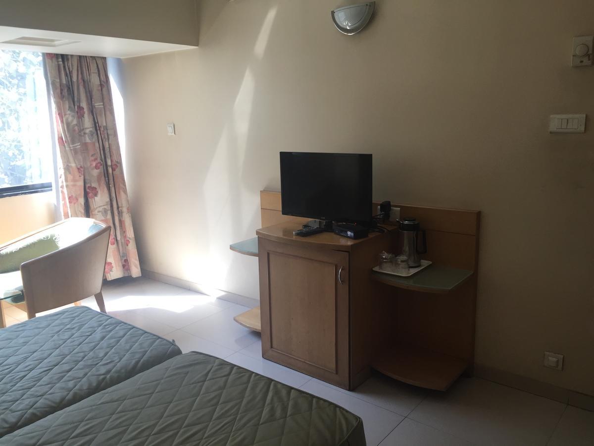 Hotel Ashirwad Pune Ngoại thất bức ảnh